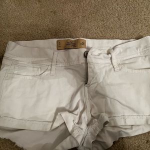white hollister shorts